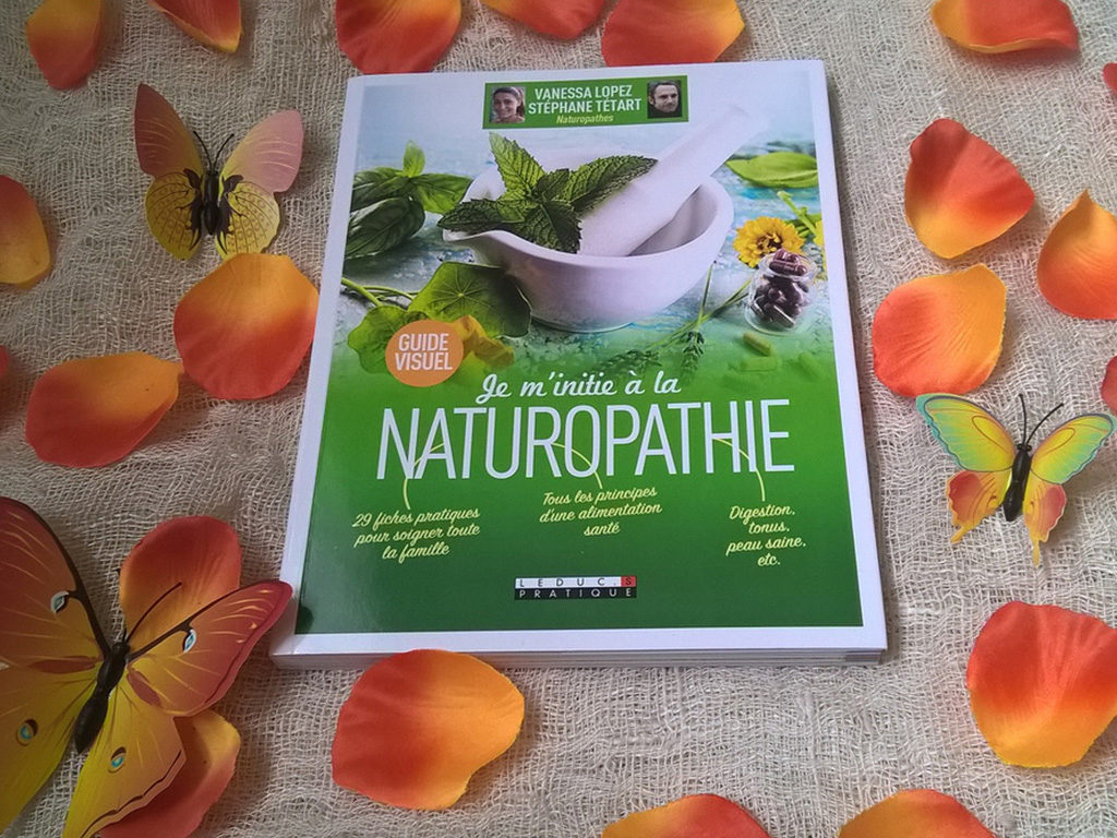 vanessa-lopez-blog-je-m-initie-a-la-naturopathie-livre-couverture